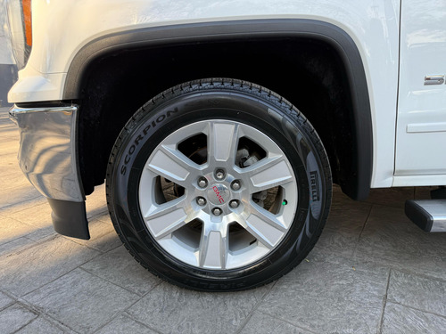 GMC Sierra 5.4 Cabina Regular Sle 4x4 At