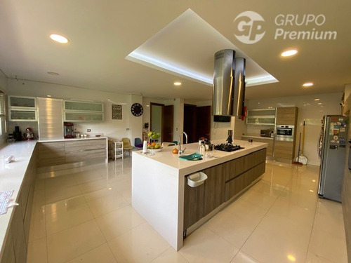 Casa En Venta De 6 Dorm. 7 Baños Piscina En Padre Hurtado