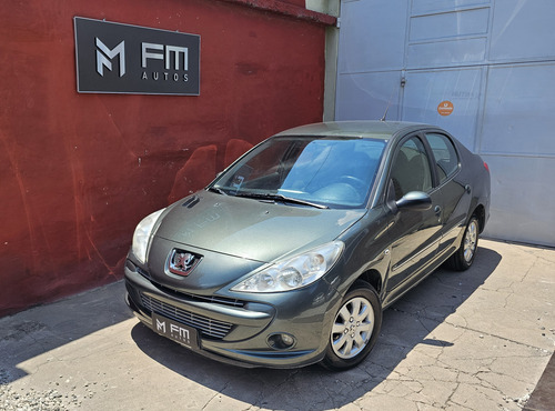 Peugeot 207 1.4 Sedan Allure 75cv