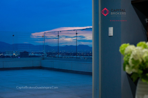 Penthouse De Super Lujo En Venta En Attala Zona Andares