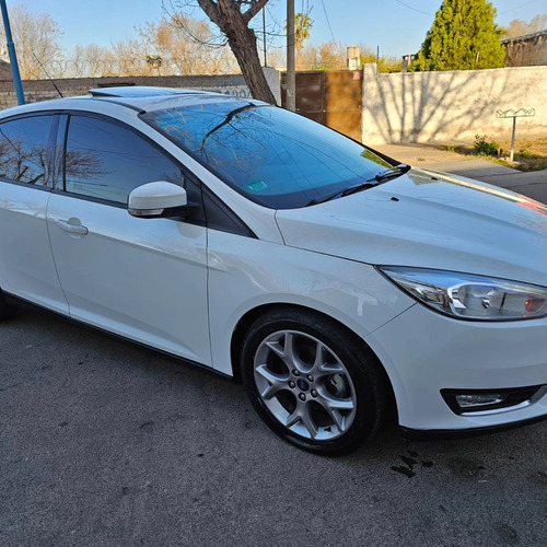 Ford Focus III 2.0 Se Plus Mt