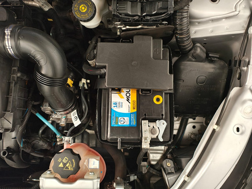 Fiat Cronos 1.8 16v Precision At6
