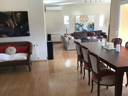 Casa En Venta En Barrio Cerrado Grand Bell 1