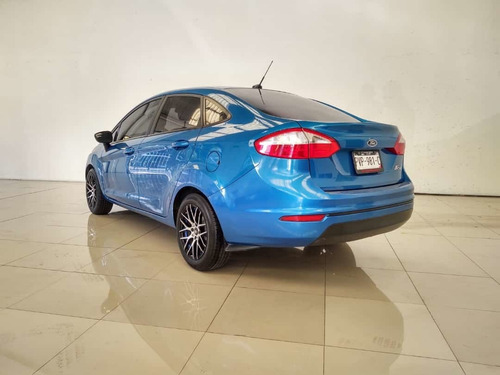 Imagen 6 de 13 de Ford Fiesta 1.6 S Sedan Mt 2016