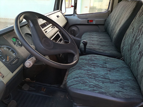 Imagem 2 de 10 de Mercedes 710 Turbo