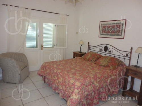 Punta Del Este, Rincon Del Indio, Brava, 3 Dormitorios Y Piscina.- Ref: 41119