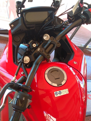 Imagen 3 de 6 de Honda Cb500x