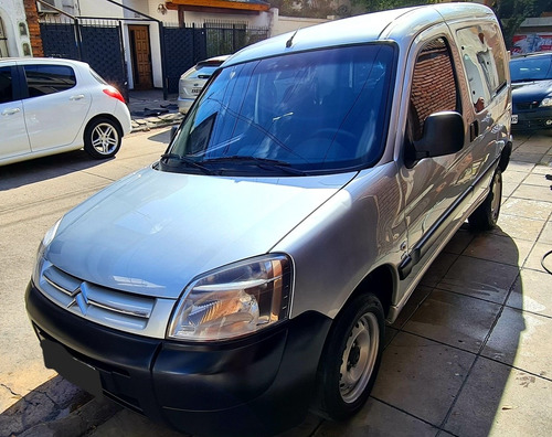 Imagen 6 de 15 de Citroën Berlingo 2016 1.6 Hdi 92 Bussines Mixto