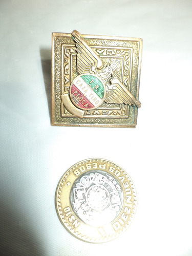Antigua (circa 1935) Insignia F. N. De Caza Tiro Y Pesca (Usado)