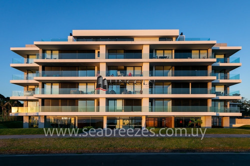 Imagen 1 de 30 de Oportunidad !!! Sea Breezes - Venta - Mansa - Punta Del Este - 3 Dormitorios - Piscina- Ref: 284