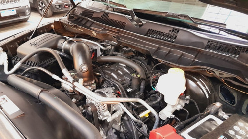 Imagen 7 de 25 de Ram 1500 Laramie 5.7 V8 At8 2022