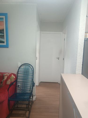 Apartamento C/ Cozinha Planejada E Piso Laminado