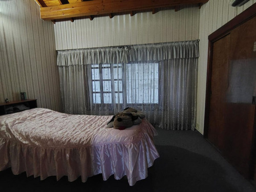 Venta Casa 6 Ambientes Quincho Pileta - Sarandí