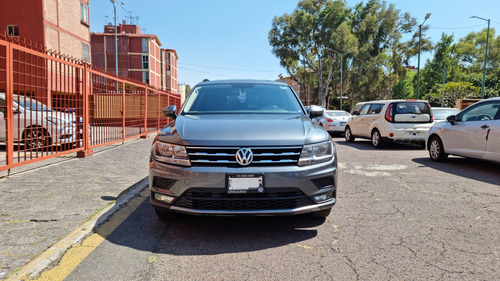 Volkswagen Tiguan Comfortline 7 asientos, 3 filas