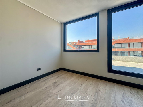 Departamento Penthouse En Venta De 2 Dorm. En Vitacura