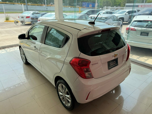 Chevrolet Spark 5 pts. HB Premier, 1.4l, TM5, a/ac., pantalla touch 7