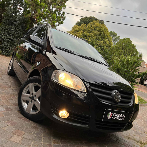 Imagen 4 de 18 de Volkswagen Suran 2010 1.6 Highline 101cv 11c