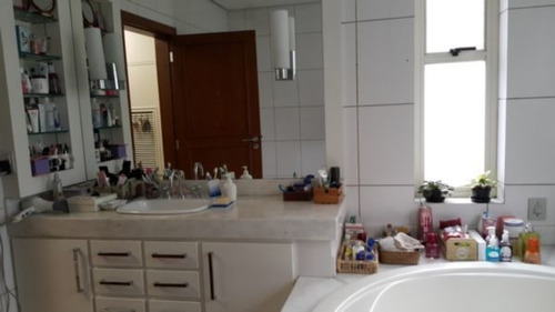 Apartamento Moinhos De Vento Porto Alegre. - 4877