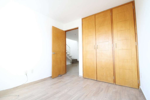 Imagen 3 de 15 de Casa En Venta, Fraccionamiento Las Brisas En San Miguel De A