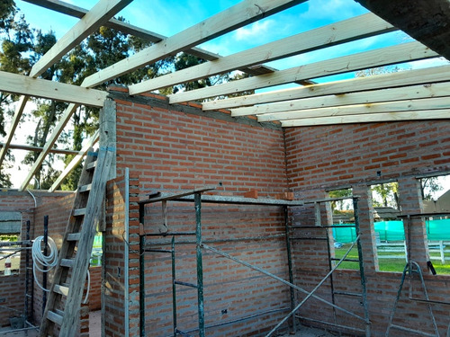 Casa A Construir De Ladrillos - En 30 Días - Sin Anticipo