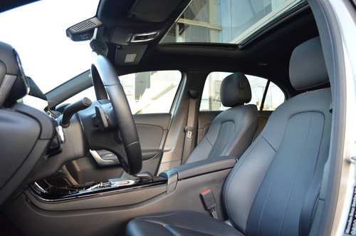 Imagem 10 de 15 de Mercedes-benz A 250 2.0 Cgi Gasolina Sport 7g-dct