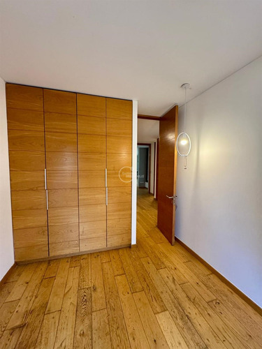 Departamento En Venta De 3 Dorm. En Lo Barnechea