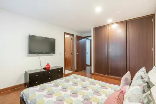 Apartamento En Venta En El Nogal. Cod V5086