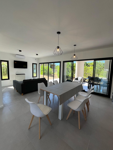 Dueño Vende Casa Senderos Iv Costa Esmeralda 4 Habitaciones