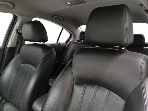 Imagem 11 de 15 de Cruze Sedan Lt 1.8 Aut