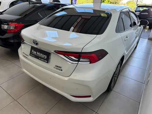 Toyota Corolla 1.8 Altis Hybrid Flex Aut. 4p Hibrido Flex