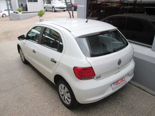 Volkswagen - Gol (novo) 1.6mi 2014
