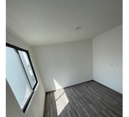 Imagen 24 de 30 de Casa Para Estrenar Sagredo 32