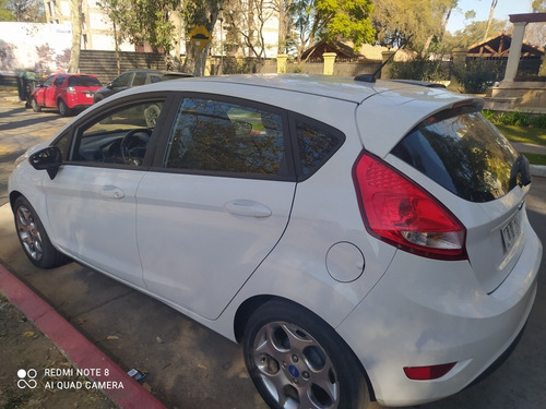 Imagen 12 de 15 de Ford Fiesta Titanium 1.6