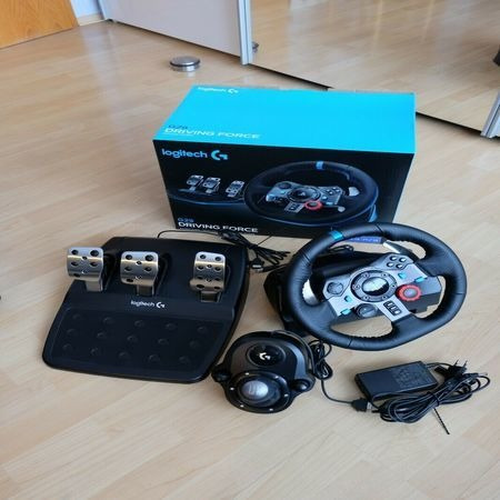 Imagen 1 de 2 de Logitech G29 Steering Wheel And Pedal For Ps4,xbox And Pc