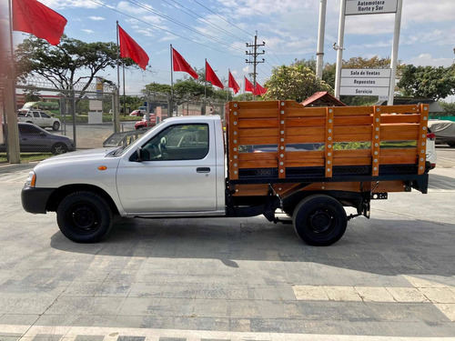 Nissan Frontier D22 Np300
