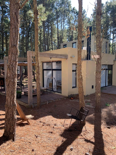 Casa En Alquiler En Bosque De Costa Esmeralda. Pinamar