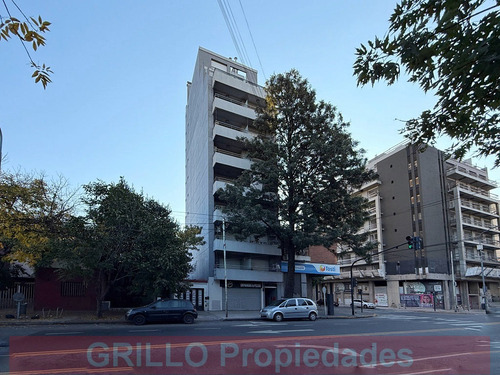 Avenida Olivera 107 - Departamento Monoambiente De 43m2. Balcón Aterrazado. Piso Alto.