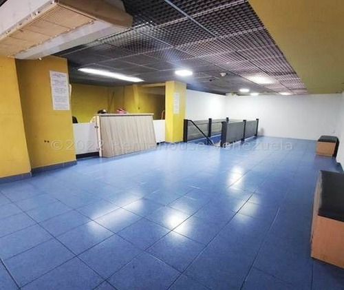 Imagen 10 de 14 de Local En Venta , Sabana Grande 22-23237 Juan Villarroel 04166120354