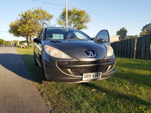 Peugeot 207 1.4 Sedan Xr 2009