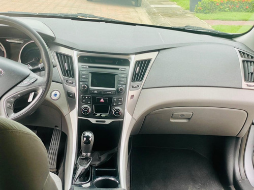 Hyundai Sonata Sedán