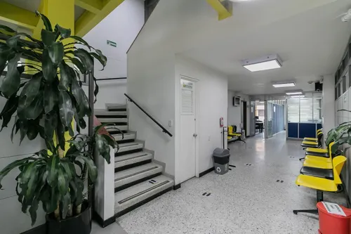 Local En Arriendo En Chico. Cod A1021297