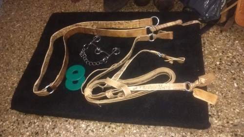 Recado Apero Montura Bastos Completo Cabezada Rienda Freno