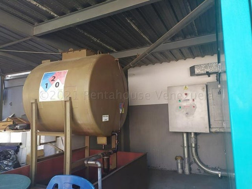 Edificio Con Dos Locales Venta Avenida Boyaca Valencia Carabobo Leida Falcon Lf25-1155
