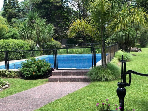 Imagen 14 de 30 de Casa Quinta Sobre Parque De 1834 M2 - El Trébol