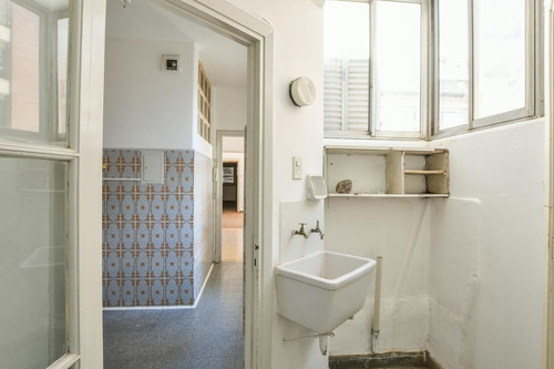 Imagen 8 de 12 de Departamento De 2 Dormitorios En Venta En El Centro De Rosario