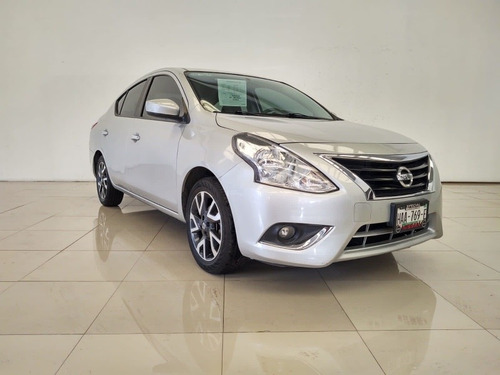 Imagen 2 de 14 de Nissan Versa Advance Ta