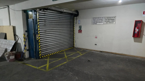 Estacionamiento Santa Rosa/alameda