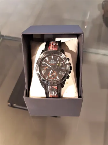 Reloj De Mano Toyota Gr Casio Edifice Wr 100m