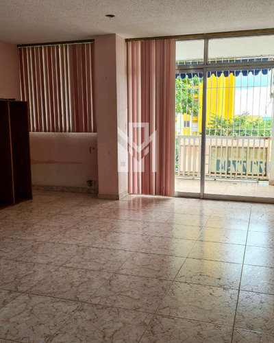 Edificio De 4 Niveles En Venta, Castillito, Puerto Ordaz, Estado Bolivar