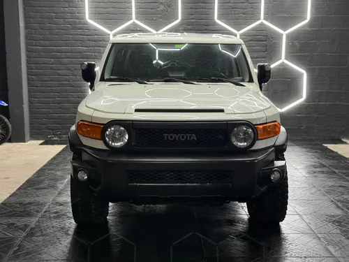 Toyota Fj Cruiser Black And White